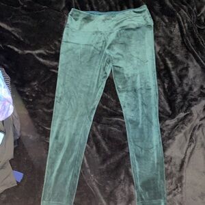 Time and tru Green velvet leggings